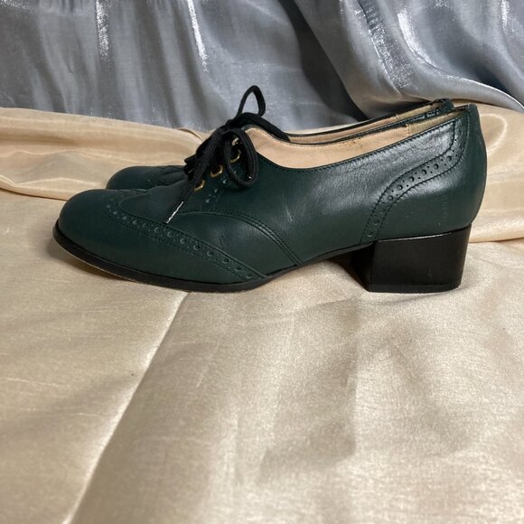 retro 70s green brogue block heel shoes (the Aly modshoes) - Picture 8 of 11